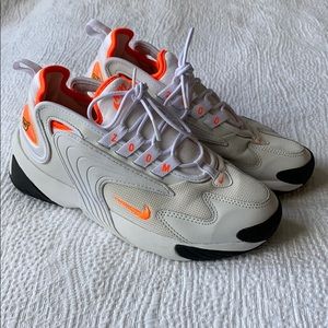 Nike women’s sneaker